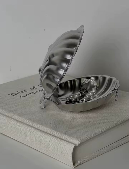 Venus Shell Box — Antique Edition