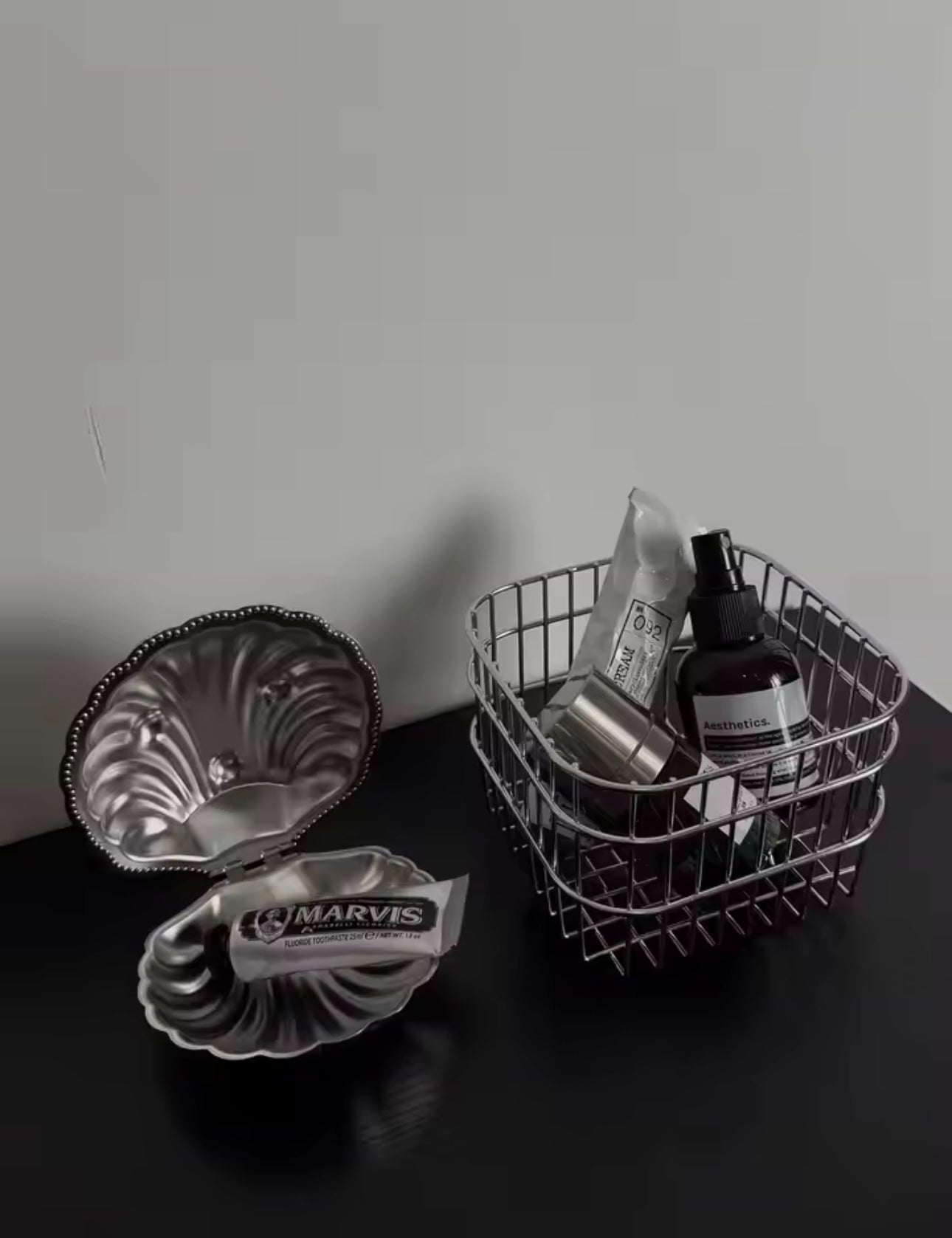 Venus Shell Box — Antique Edition