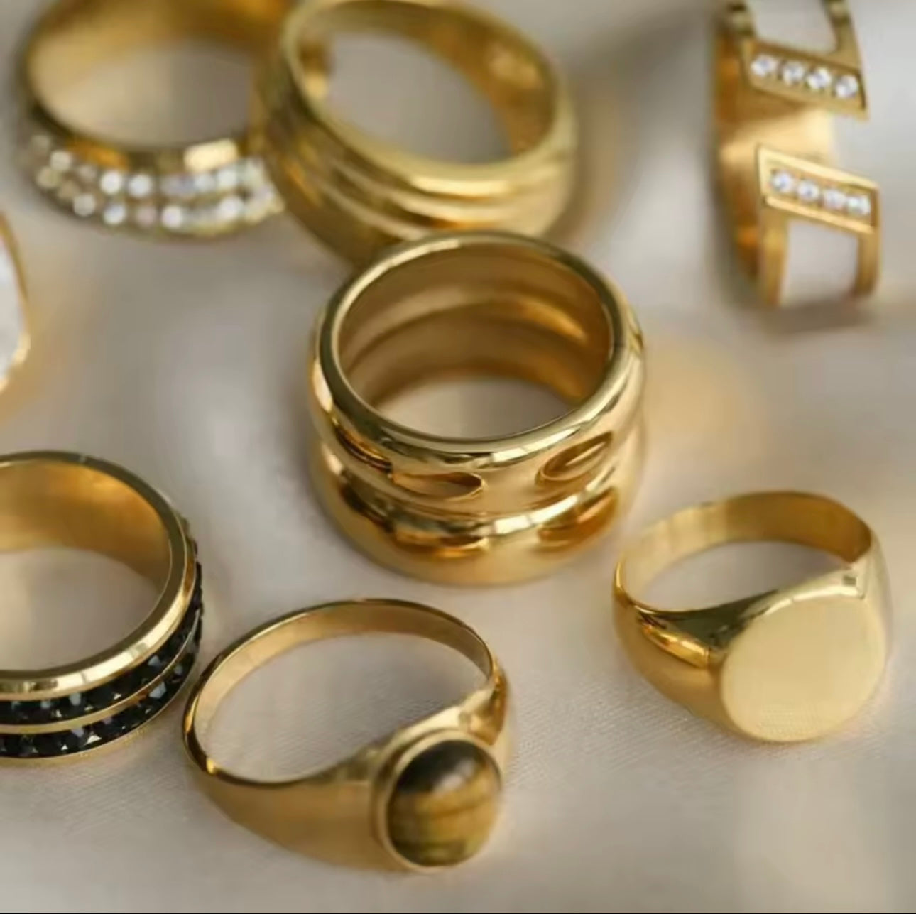 Achelous Band — Gold Ring
